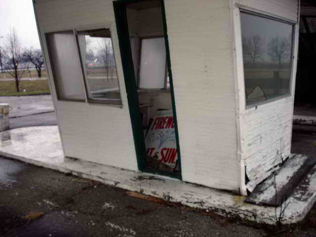 Piqua 36 Drive-In - 2006 Photo (newer photo)